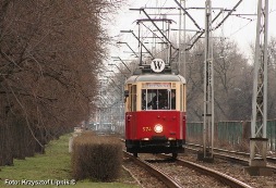 Wagon N3 na specjalnej linii W w Warszawie