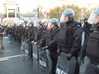 Policja na manifestacji kibiców Polonii pod warszawskim ratuszem