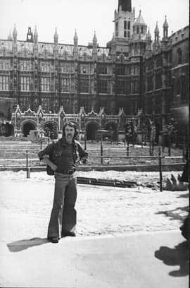 Krzysztof Więckowski w Londynie w 1975 roku