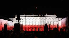 Świąteczna iluminacja Pałacu Prezydenckiego