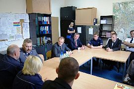 Premier Rządu RP pan Donald Tusk zwizytował w sobotę Komisariat Policji Warszawa Włochy