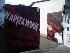 Graffiti Mural Powstańczy na ul. Konwiktorskiej w Warszawie