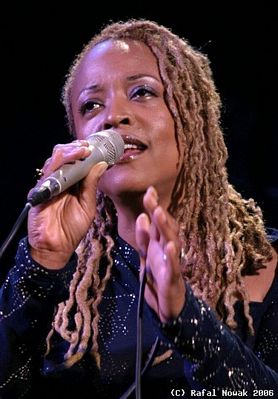 Cassandra Wilson, 25.7.2005, koncert w ramach Warsaw Summer Jazz Days 2005, Sala Kongresowa, Pałac Kultury i Nauki, Warszawa, fot. Rafał Nowak (Informacje organizatora)