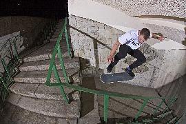 Gutek Szymański Kickflip