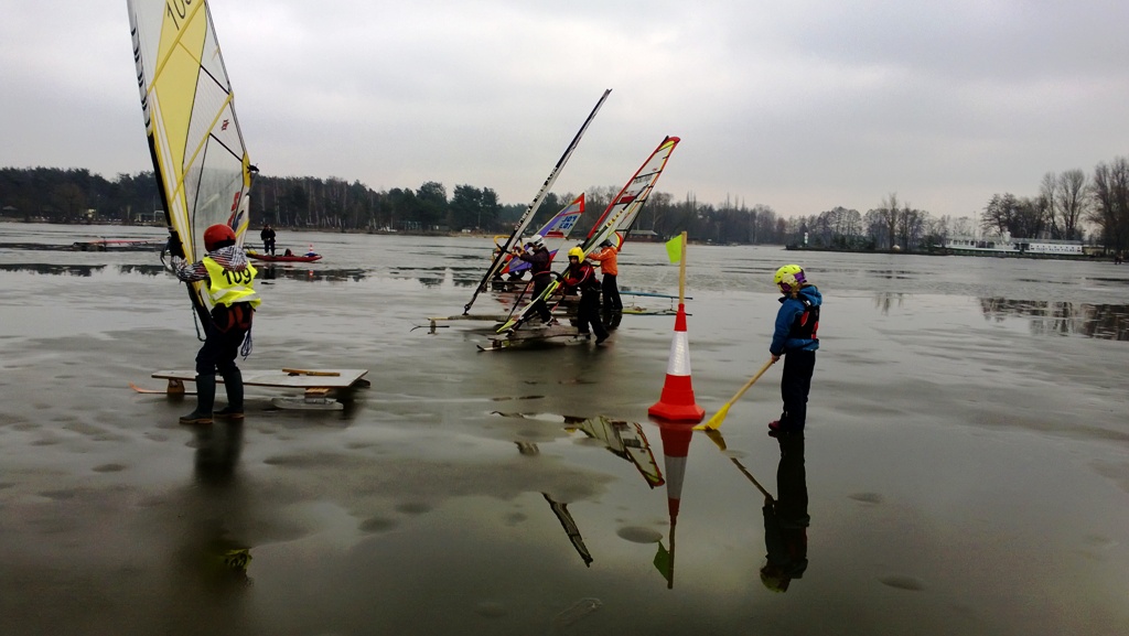 Mistrzostwa Warszawy Juniorów Młodszych w Windsurfingu Lodowym 2014